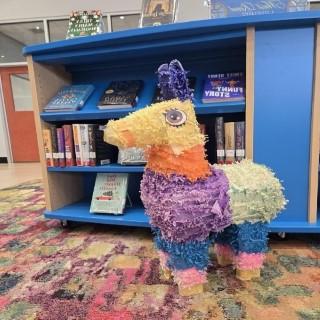 Library mascot, Biblio